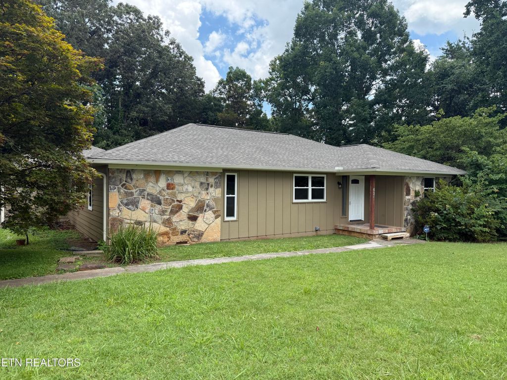 Photo of 634 Crestview Court, Seymour, TN 37865 (MLS # 1308293)