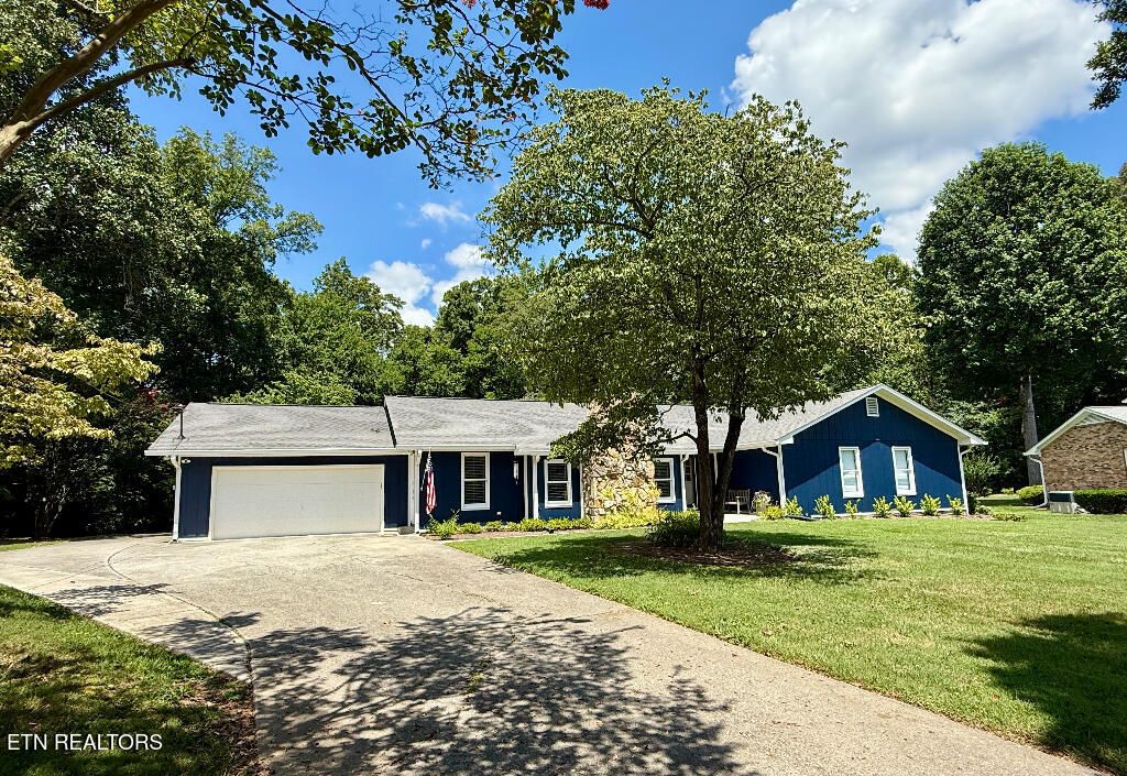 Photo of 11521 N Monticello Drive, Farragut, TN 37934 (MLS # 1309996)