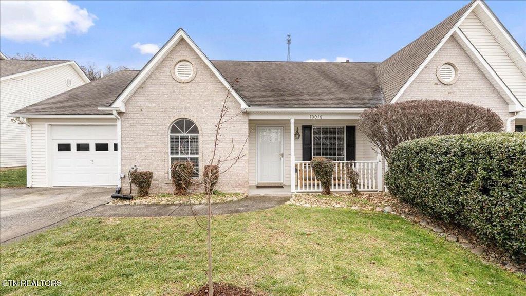 Photo of 10016 Bellflower Way, Knoxville, TN 37932 (MLS # 1328662)