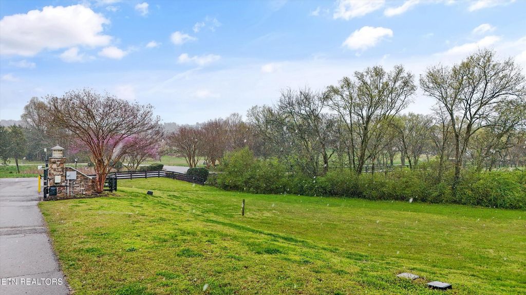 Photo of Promontory Point, Louisville, TN 37777 (MLS # 1333003)