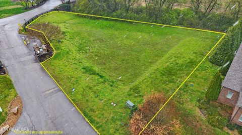 Photo of Promontory Point, Louisville, TN 37777 (MLS # 1333003)