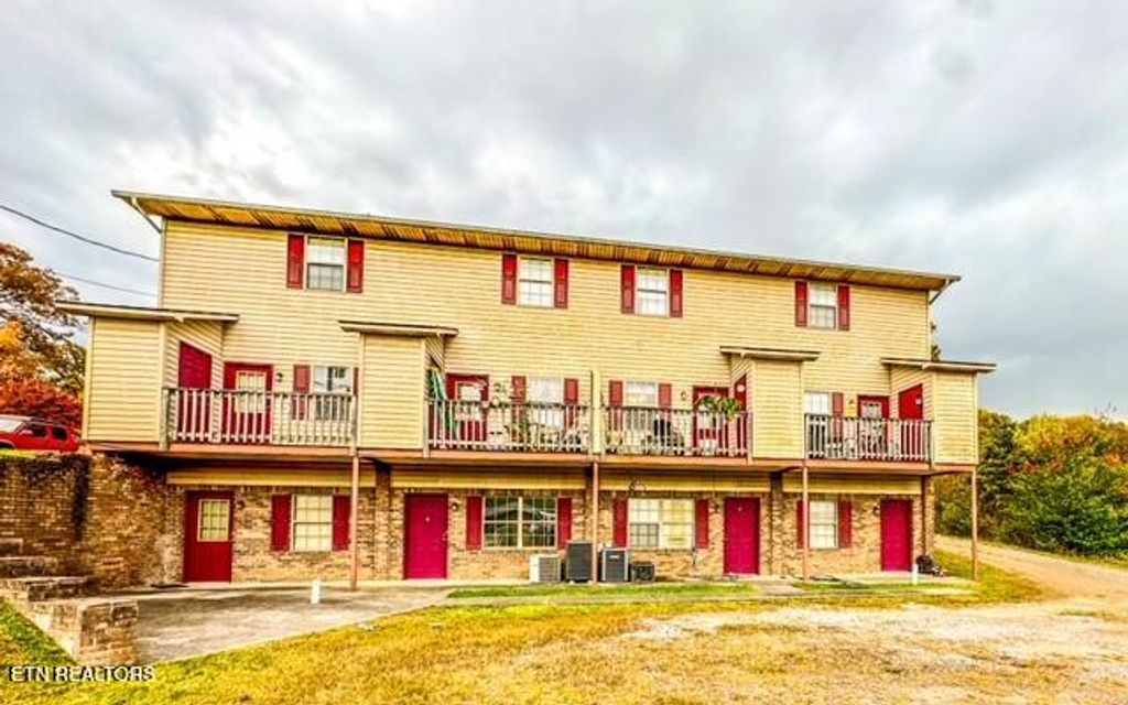 Photo of 1048 Old Highway 33, New Tazewell, TN 37825 (MLS # 1280690)