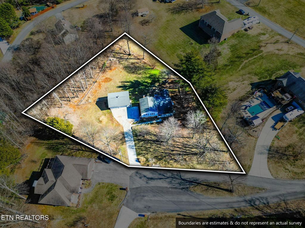 Photo of 814 Thomas Court, Seymour, TN 37865 (MLS # 1329519)