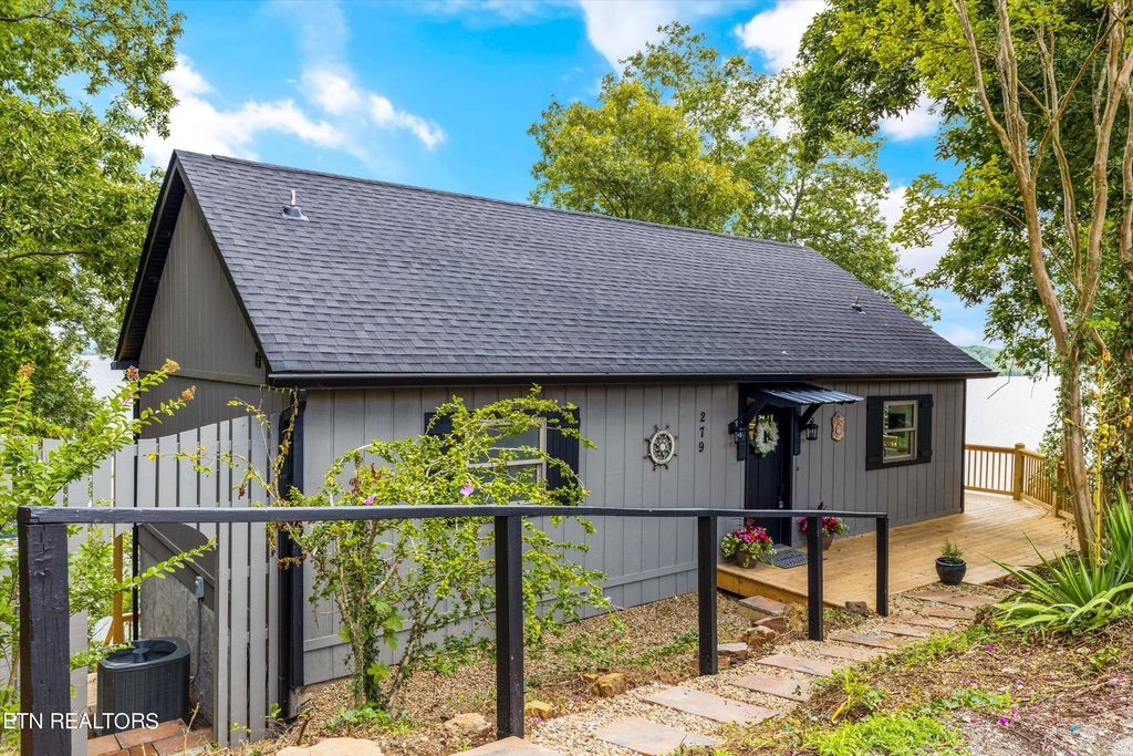 Photo of 279 Sequoyah Tr, Rutledge, TN 37861 (MLS # 1271356)