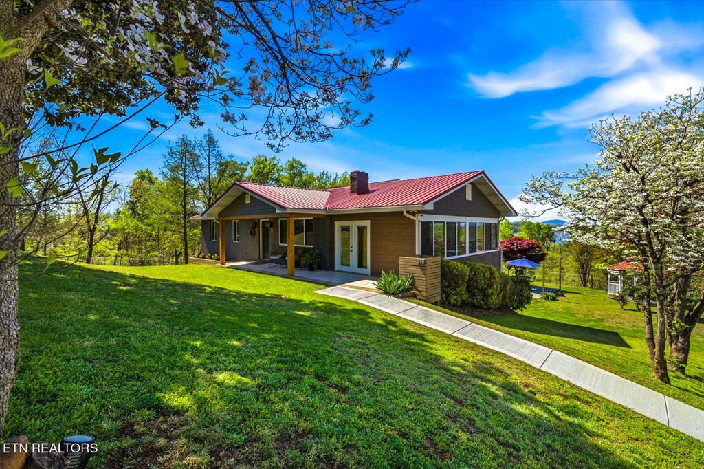 Photo of 1845 Bouldercrest Drive, Dandridge, TN 37725 (MLS # 1337003)