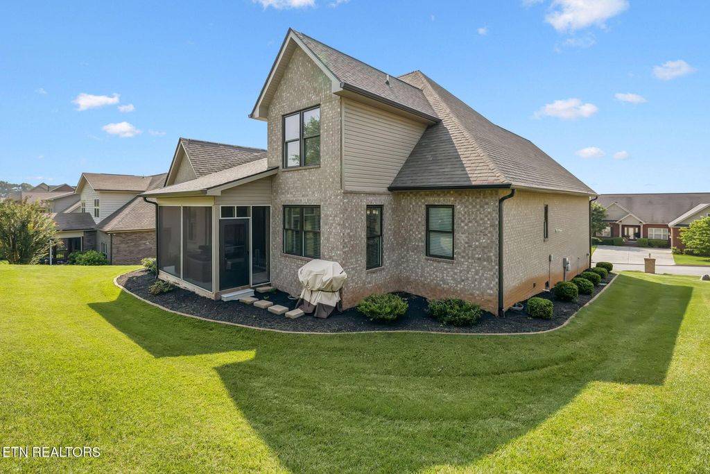 Photo of 854 Kennesaw Lane, Lenoir City, TN 37771 (MLS # 1331428)