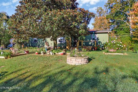 Photo of 263 Dartmoor Drive, Crossville, TN 38558 (MLS # 1319421)