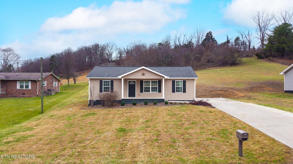 Photo of 143 Oakland Rd, Maynardville, TN 37807 (MLS # 1289388)
