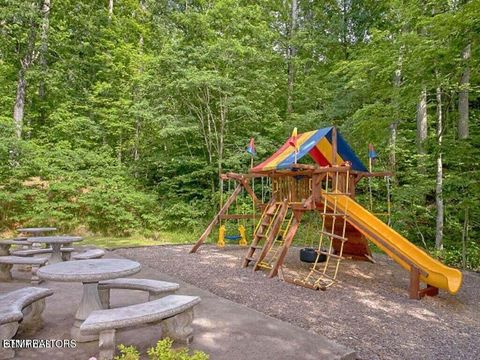 Tiny photo for 929 Buck Way, Sevierville, TN 37876 (MLS # 1337825)