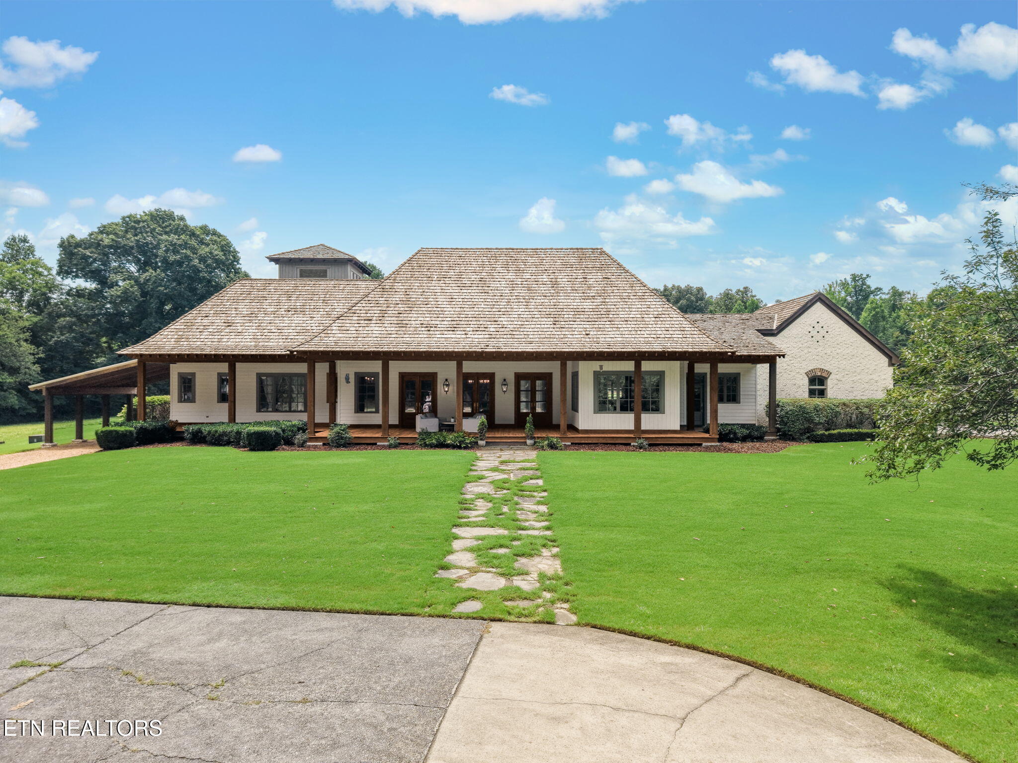 2000 Lawnville Rd