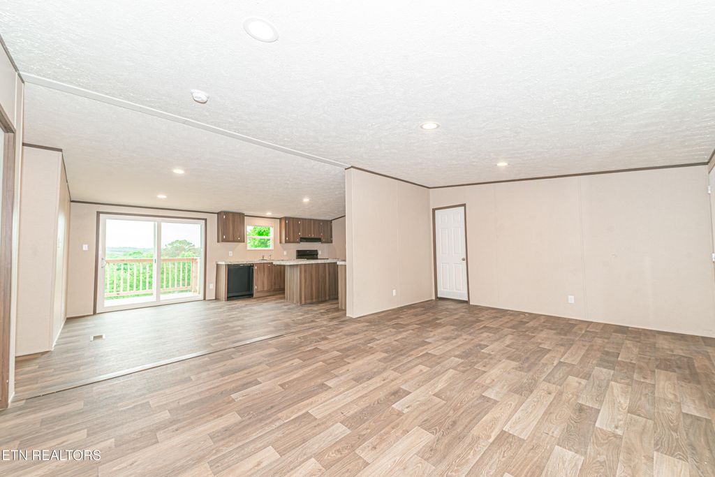 Photo of 204 Hillside Drive, LaFollette, TN 37766 (MLS # 1340785)