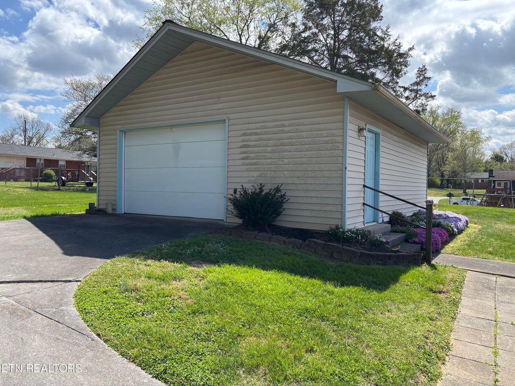 Photo of 308 Tracer Lane, Knoxville, TN 37924 (MLS # 1334731)