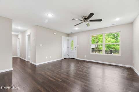 Tiny photo for 513 Hillcrest St, Clinton, TN 37716 (MLS # 1335979)