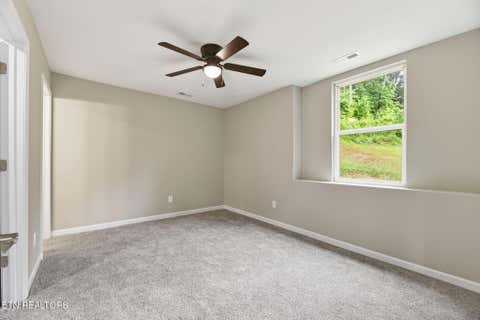 Tiny photo for 513 Hillcrest St, Clinton, TN 37716 (MLS # 1335979)