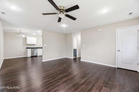 Tiny photo for 513 Hillcrest St, Clinton, TN 37716 (MLS # 1335979)