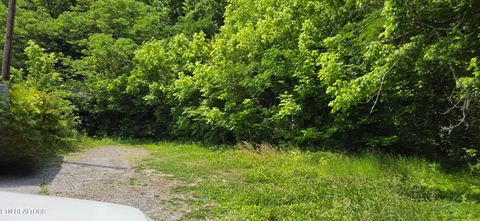 Photo of 328 Keylon Drive, Harriman, TN 37748 (MLS # 1341244)