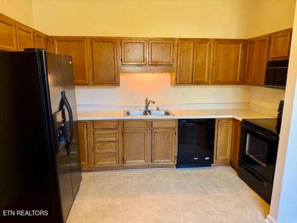 Photo of 5207 Vanardo Way, Knoxville, TN 37912 (MLS # 1323245)