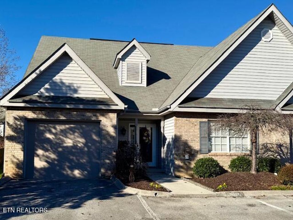 Photo of 5207 Vanardo Way, Knoxville, TN 37912 (MLS # 1323245)