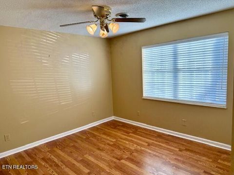 Tiny photo for 5207 Vanardo Way, Knoxville, TN 37912 (MLS # 1323245)