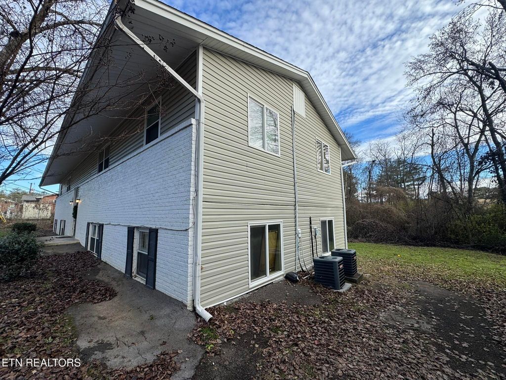 Photo of 33003374 Valley View Drive, Knoxville, TN 37917 (MLS # 1323872)