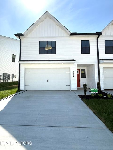Photo of 8815 Chapman Trace Way, Knoxville, TN 37920 (MLS # 1336488)