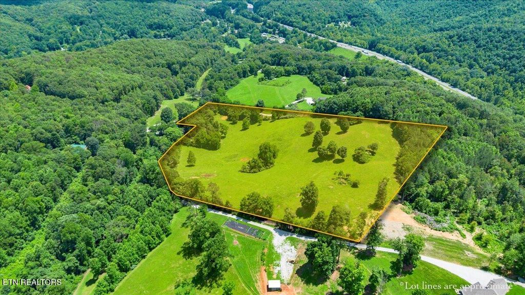Photo of TBD Dilbeck Lane, Caryville, TN 37714 (MLS # 1309555)