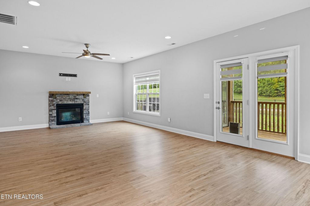 Photo of 116 Deerberry Lane, Oak Ridge, TN 37830 (MLS # 1312076)