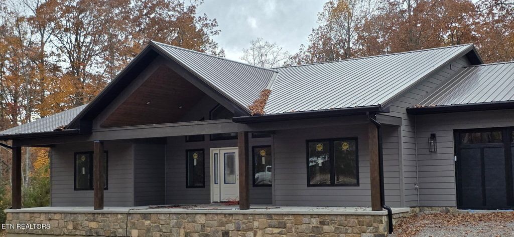 Photo of 12 Pine Place, Monterey, TN 38574 (MLS # 1321334)