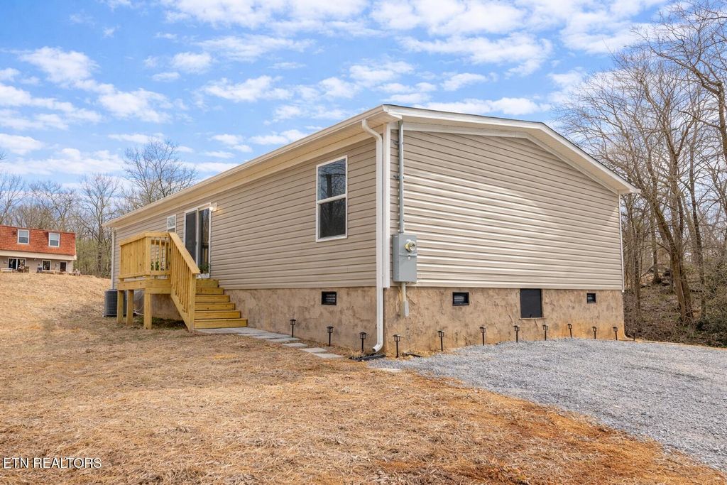 Photo of 264 Harvest St, Newport, TN 37821 (MLS # 1327376)