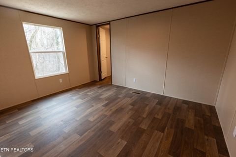 Tiny photo for 264 Harvest St, Newport, TN 37821 (MLS # 1327376)