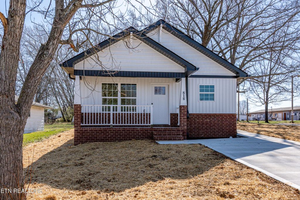 Photo of 818 Ford St, Alcoa, TN 37701 (MLS # 1286305)