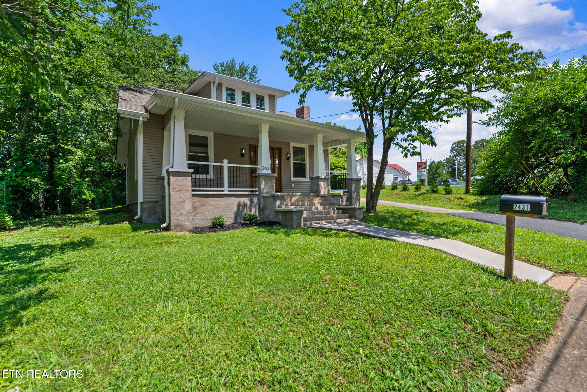 2431 Edgewood Ave