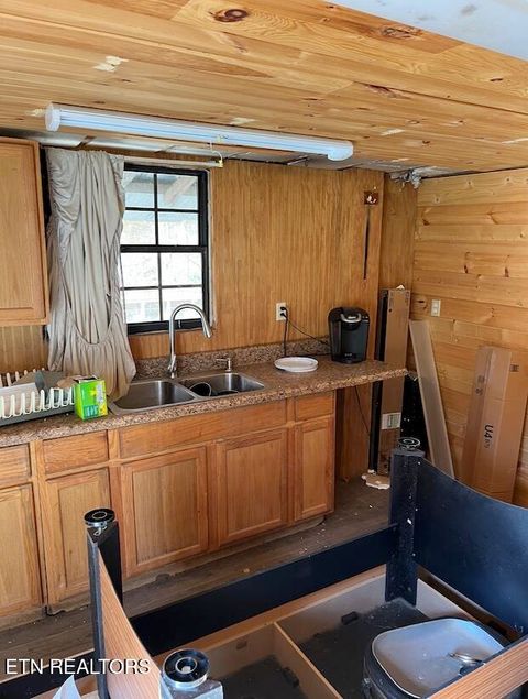 Tiny photo for 324 Vannoy Rd, Tazewell, TN 37879 (MLS # 1340772)