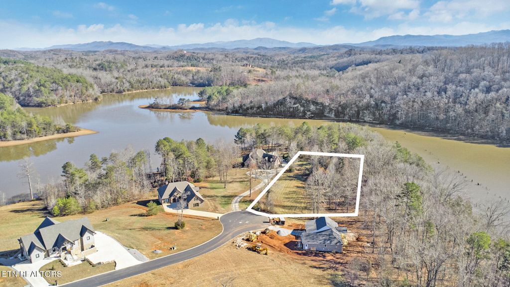 Photo of 130 Clearwater Cove Drive, Madisonville, TN 37354 (MLS # 1247781)
