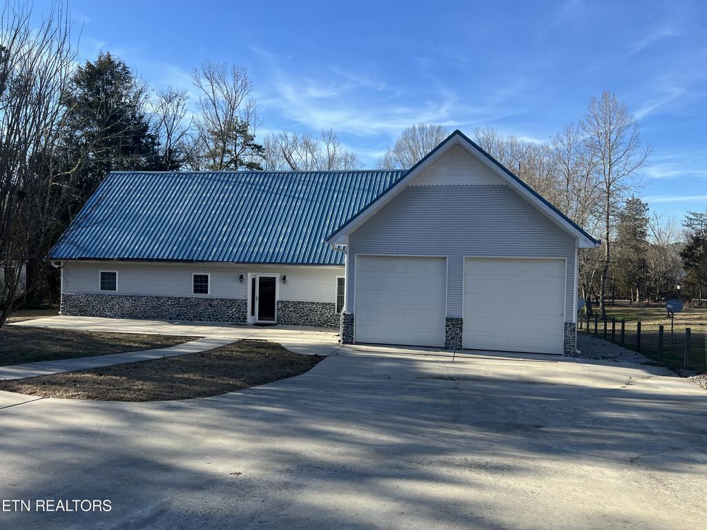 Photo of 5509 Cottonport Rd, Decatur, TN 37322 (MLS # 1252254)