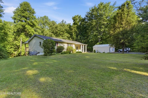 Tiny photo for 140 Walnut St, Deer Lodge, TN 37726 (MLS # 1341930)