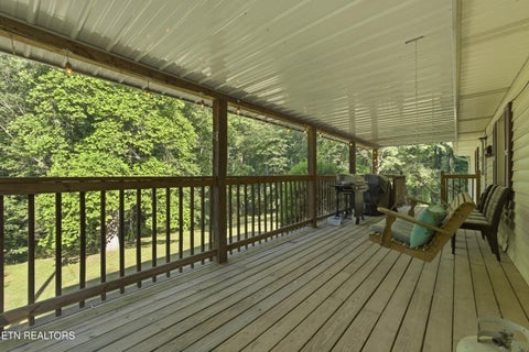 Tiny photo for 140 Walnut St, Deer Lodge, TN 37726 (MLS # 1341930)