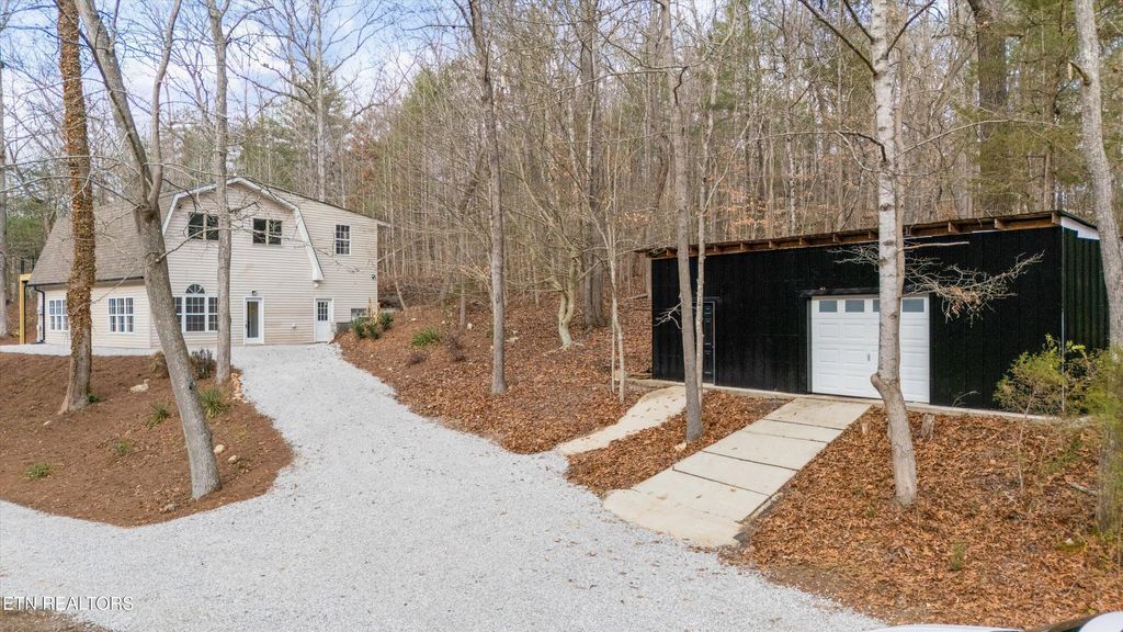 Photo of 412 De Armond Rd, Kingston, TN 37763 (MLS # 1287032)