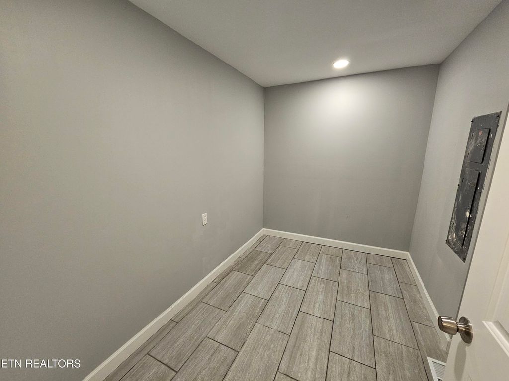 Photo of 327 Longview Drive, Wartburg, TN 37887 (MLS # 1253706)