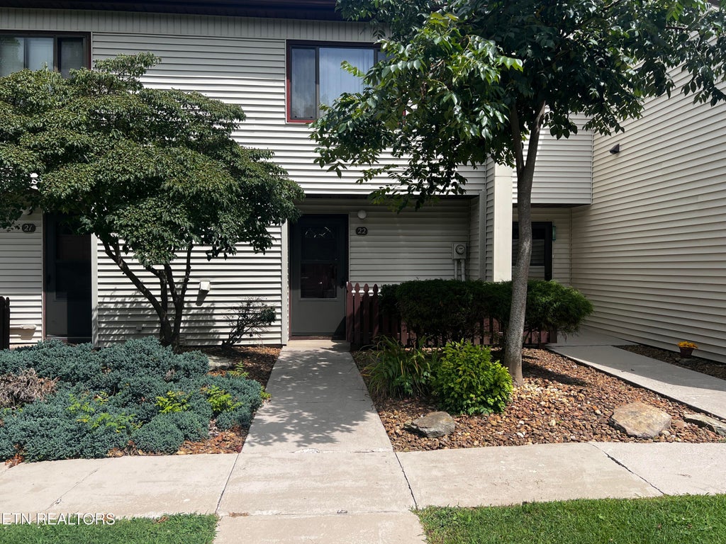 Photo of 22 Wilshire Heights Drive, Crossville, TN 38558 (MLS # 1353930)