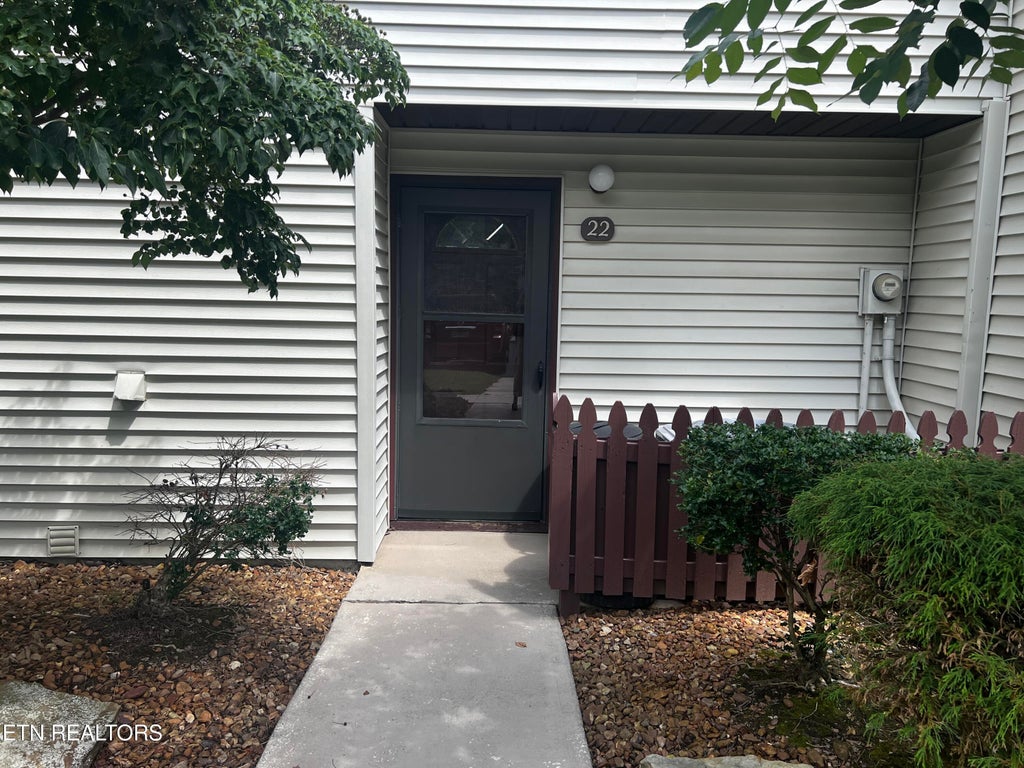 Photo of 22 Wilshire Heights Drive, Crossville, TN 38558 (MLS # 1353930)