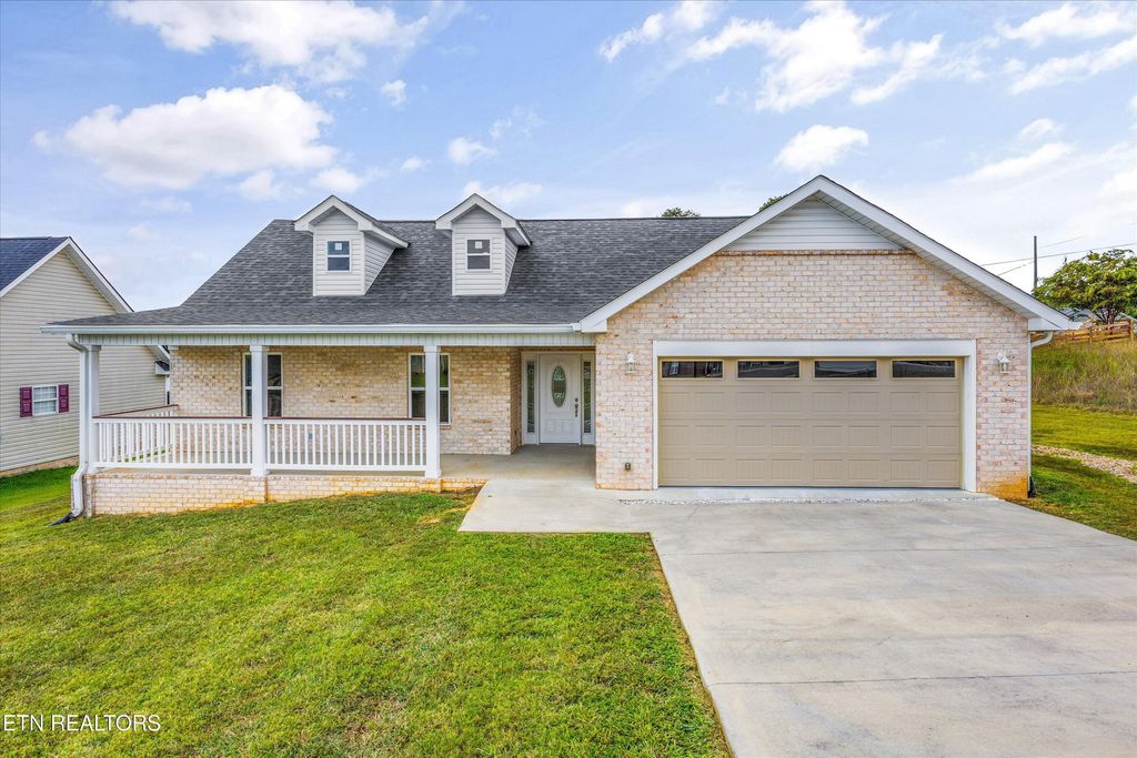 Photo of 102 Huntington Blvd, Madisonville, TN 37354 (MLS # 1315943)