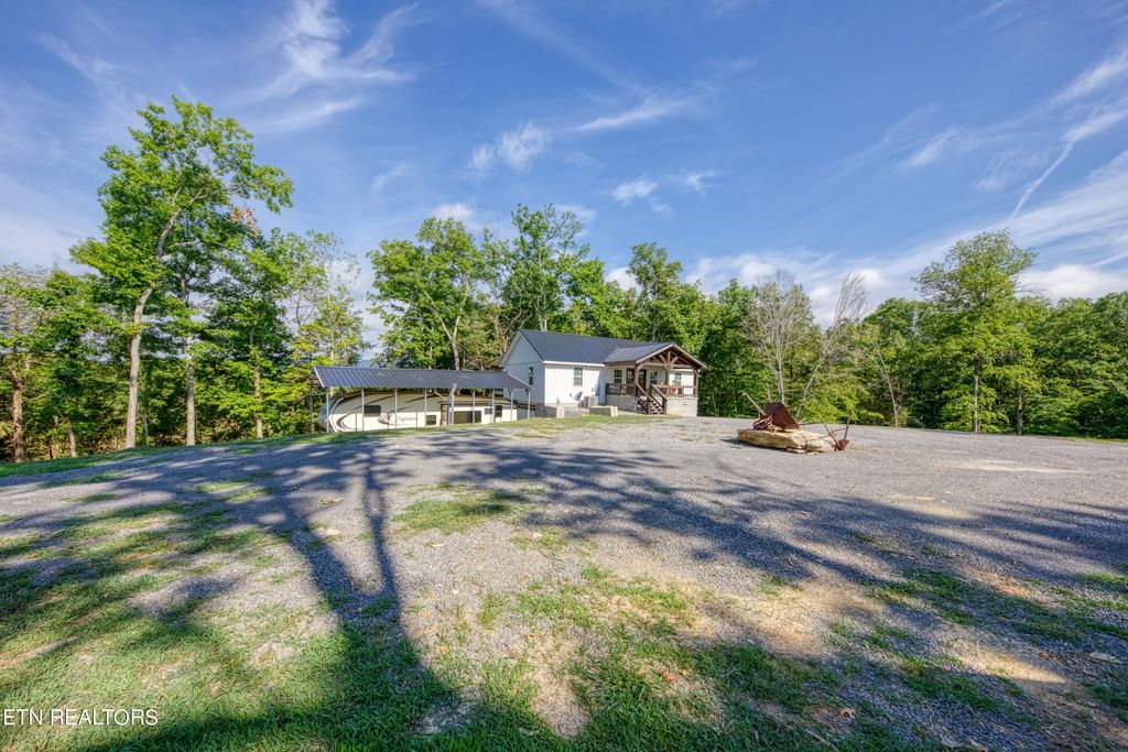 Photo of 200 Howell Rd, Mascot, TN 37806 (MLS # 1268706)