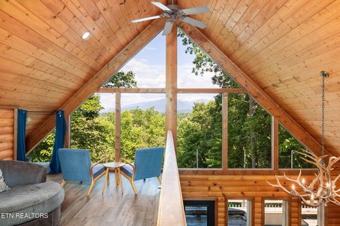 Tiny photo for 531 Gatlin Drive, Gatlinburg, TN 37738 (MLS # 1317472)