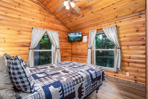 Tiny photo for 531 Gatlin Drive, Gatlinburg, TN 37738 (MLS # 1317472)