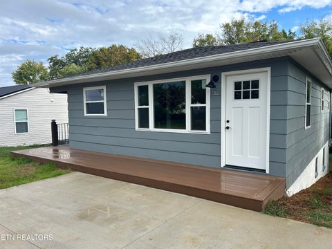 Tiny photo for 731 Lennie Ave, Morristown, TN 37813 (MLS # 1356145)