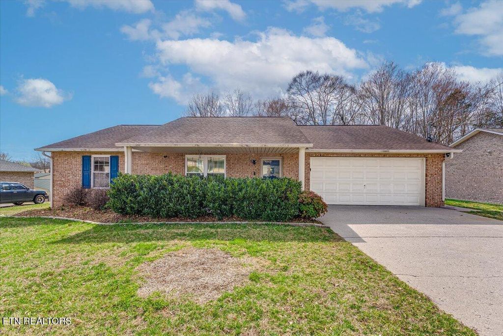 Photo of 8143 Florence Gardens Rd, Knoxville, TN 37938 (MLS # 1333615)