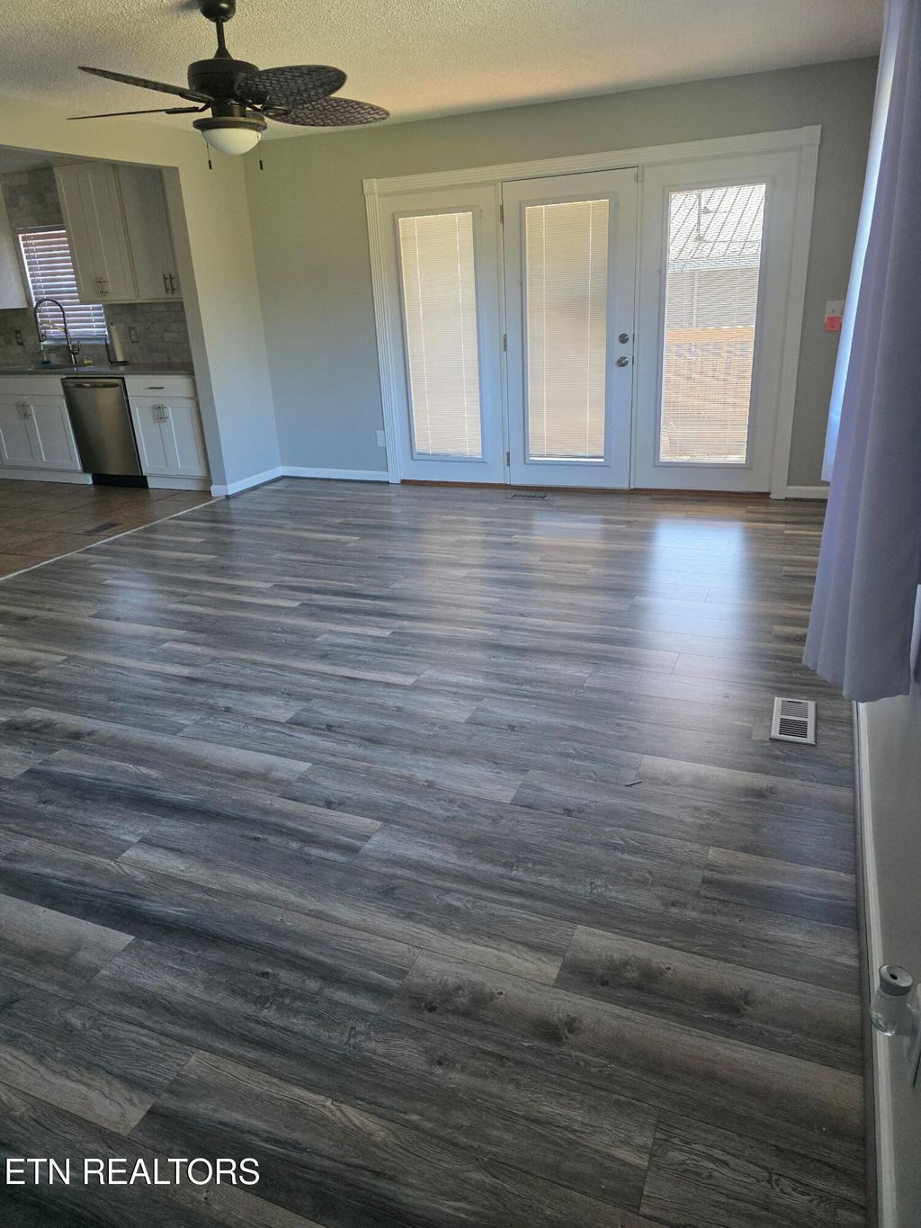 Photo of 327 Coleman St, Harrogate, TN 37752 (MLS # 1342802)