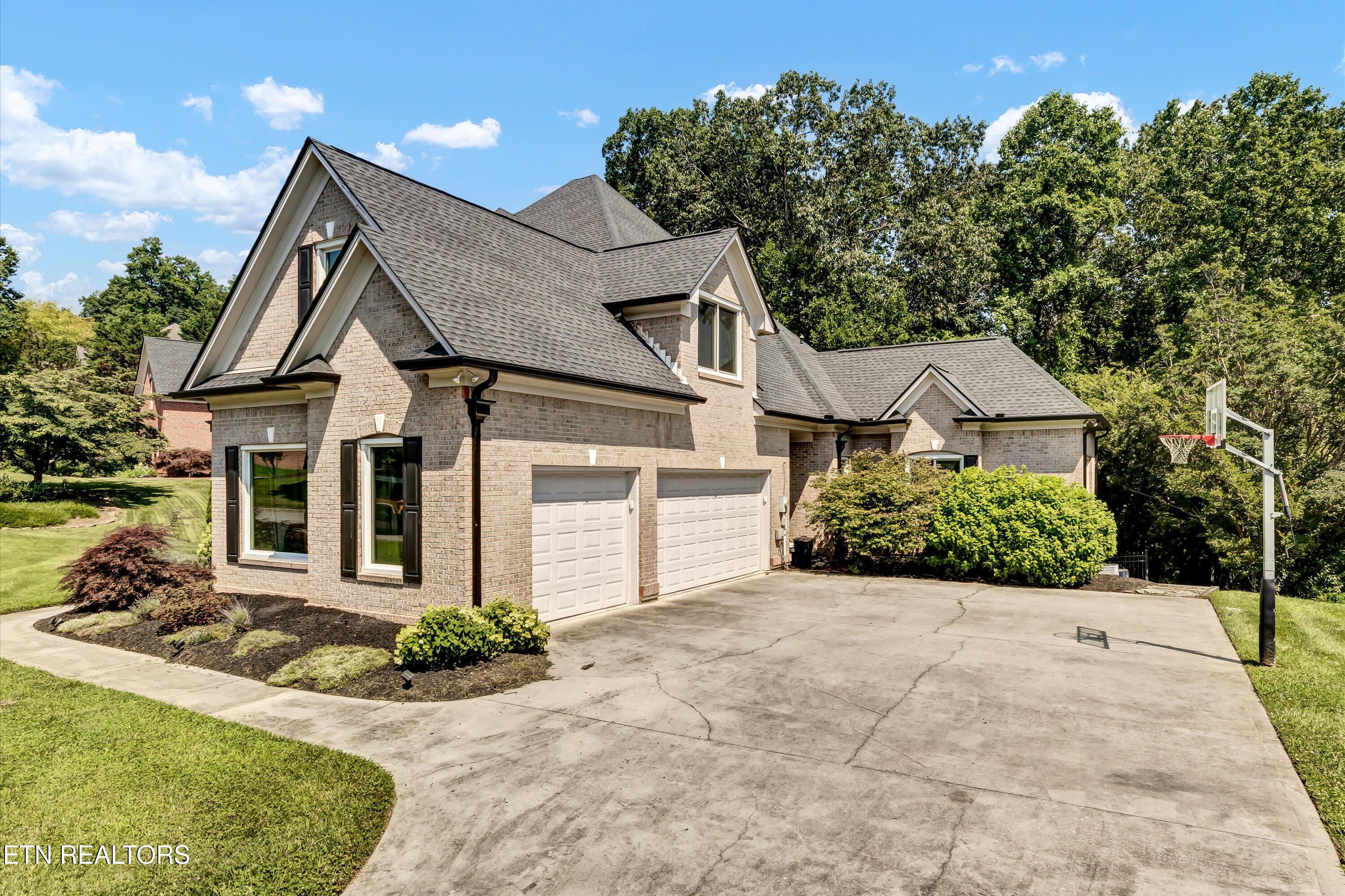 10 Rockingham Rd