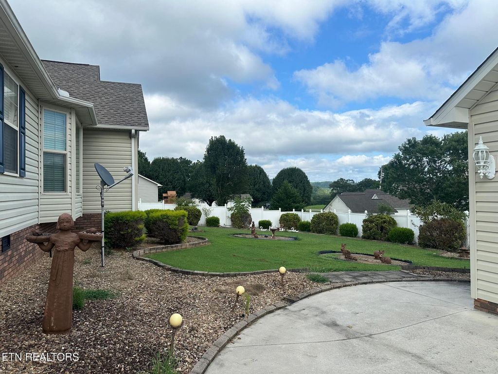 Photo of 264 Cypress Lane, Jacksboro, TN 37757 (MLS # 1310628)